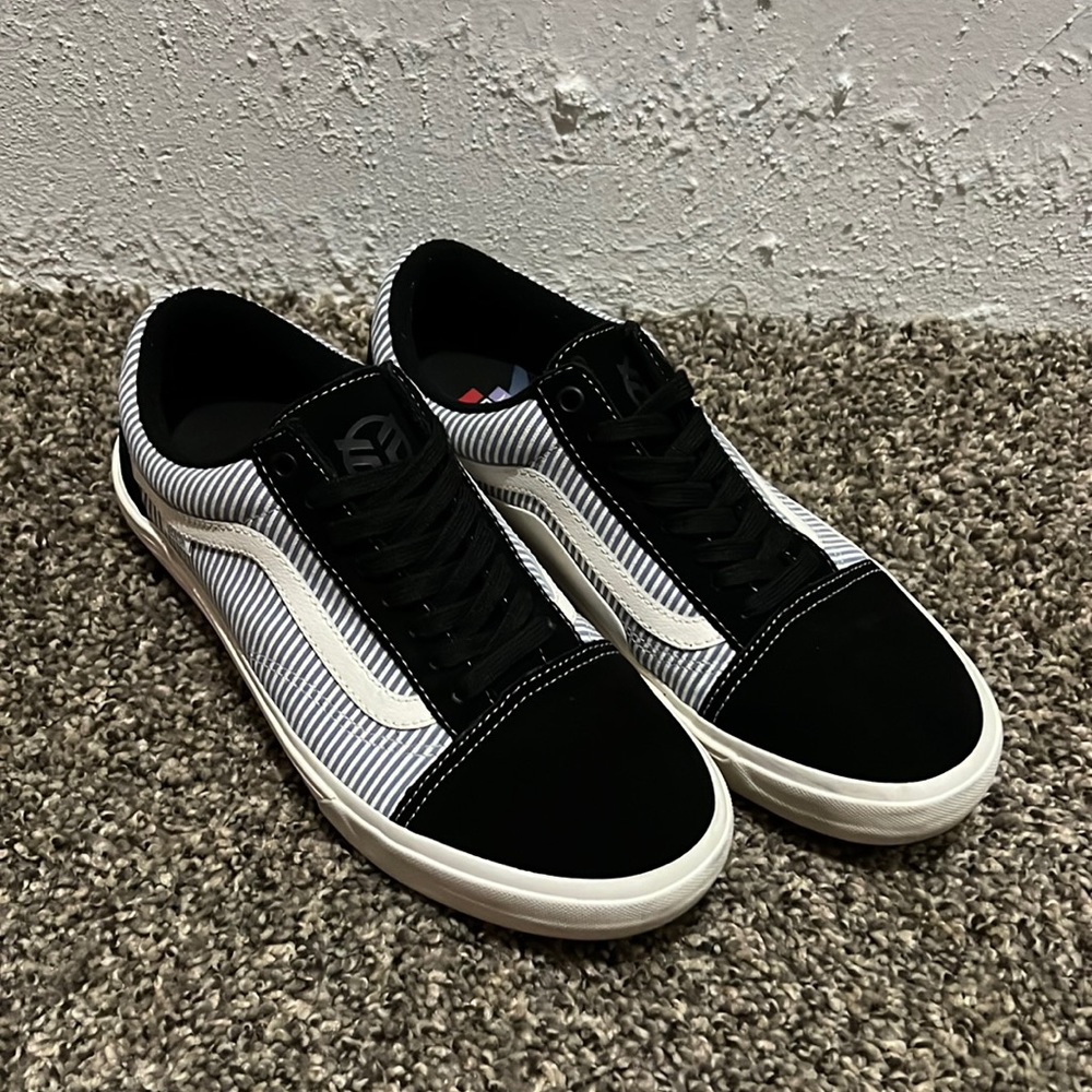 LIKE NEW Vans BMX Old Skool (Federal) Black/Blue Pinstripe